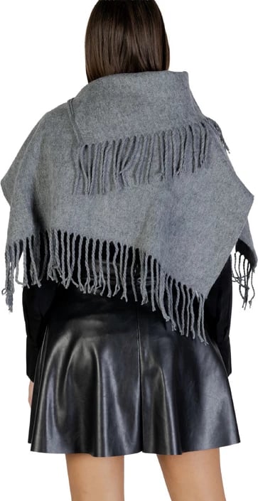 Shallë Only femra gri