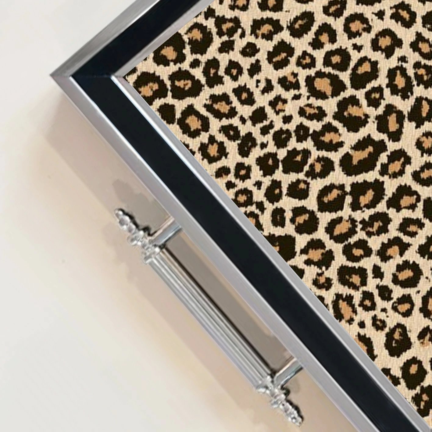 Tabaka xhami me dizajn leopard, shumëngjyrëshe, TPG9821 Tabaka xhami me dizajn leopard, shumëngjyrëshe, TPG9821