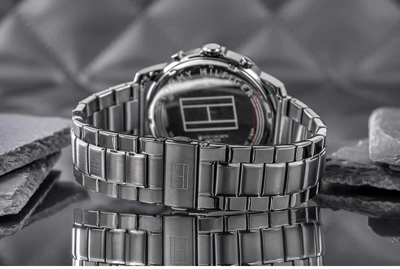 Orë dore për meshkuj Tommy Hilfiger, titanium