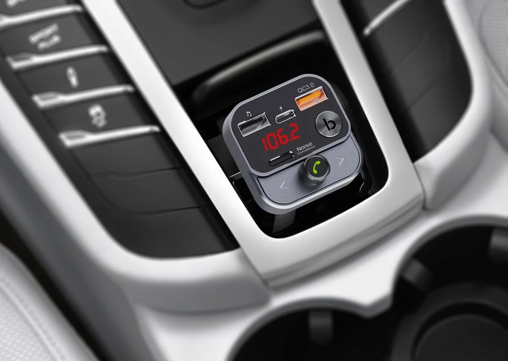 Transmetues FM për veturë ART MP3TR FM-84B, Bluetooth, USB QC3.0, Ekran LED, Zezë/Grafit