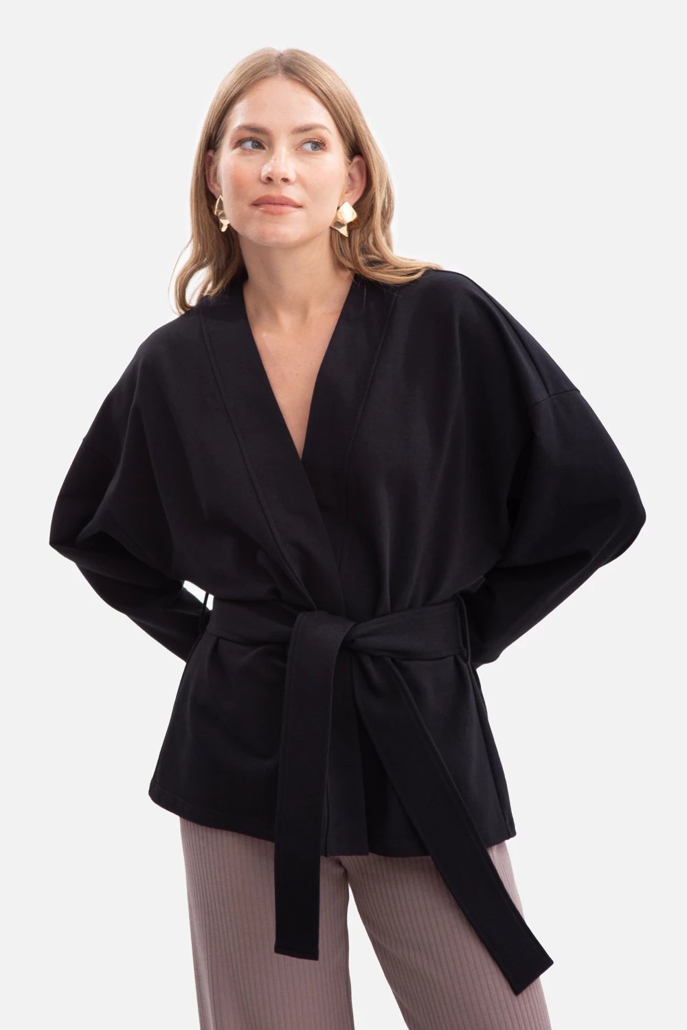 Jakne BeWear 218677 për femra, e zezë