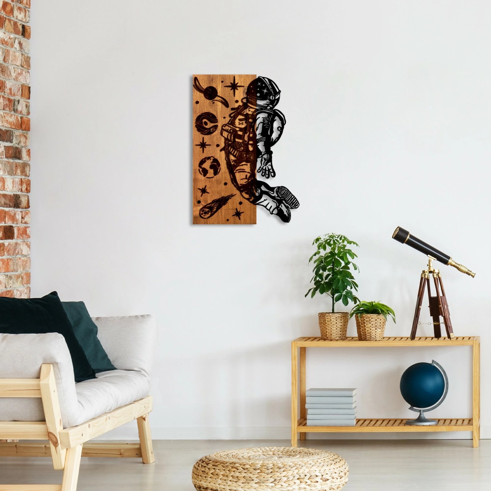 Aksesor dekorativ për mur, dru dhe metal, temë kozmike, ngjyrë arre dhe e zezë, Wallity