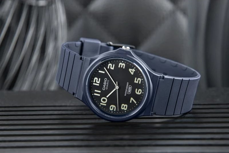 Orë dore Casio, navy blue