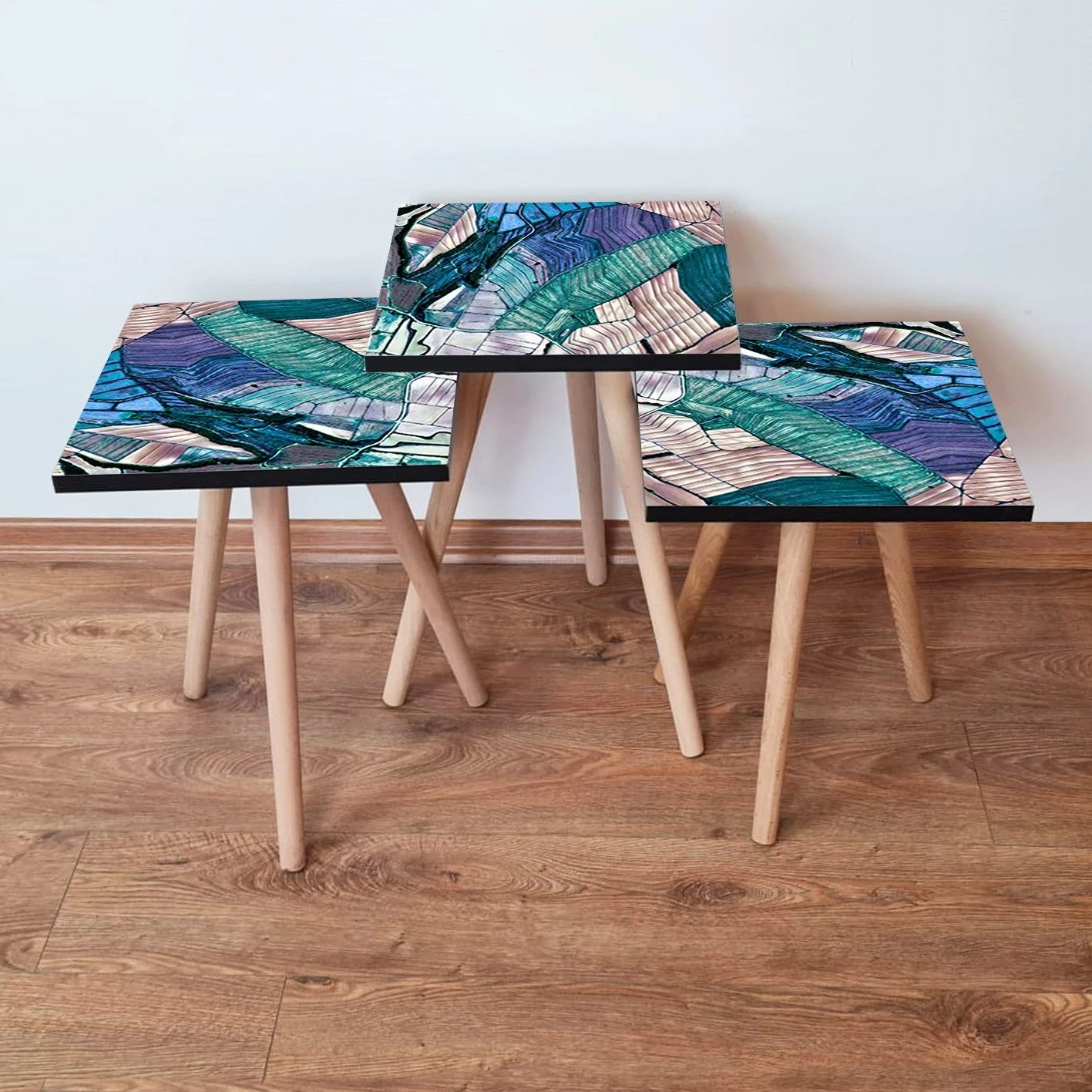 Set tavolinash të vendosshme, shumëngjyrëshe, Skye Decor, 3 copë, 3Shp80