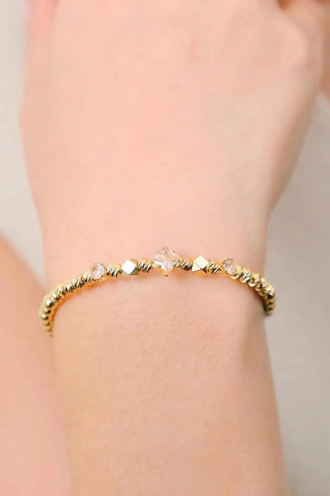 Byzylyk Jumeon, ngjyrë ari, Gld-Kareblk2