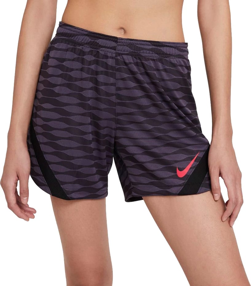 Shorce për femra Nike, të purpurta