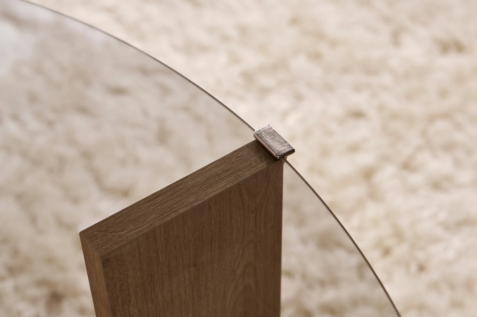 Tavolinë kafeje Nordure, Clara, ngjyrë lis safir, fume