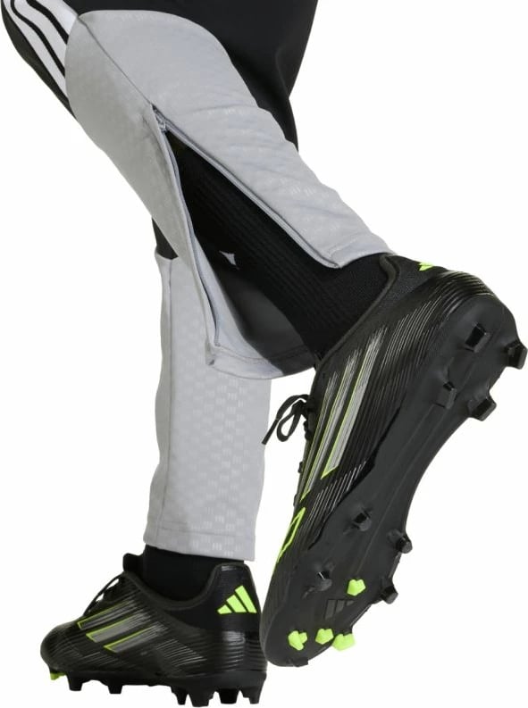 Pantallona sportive për fëmijë adidas, të zeza