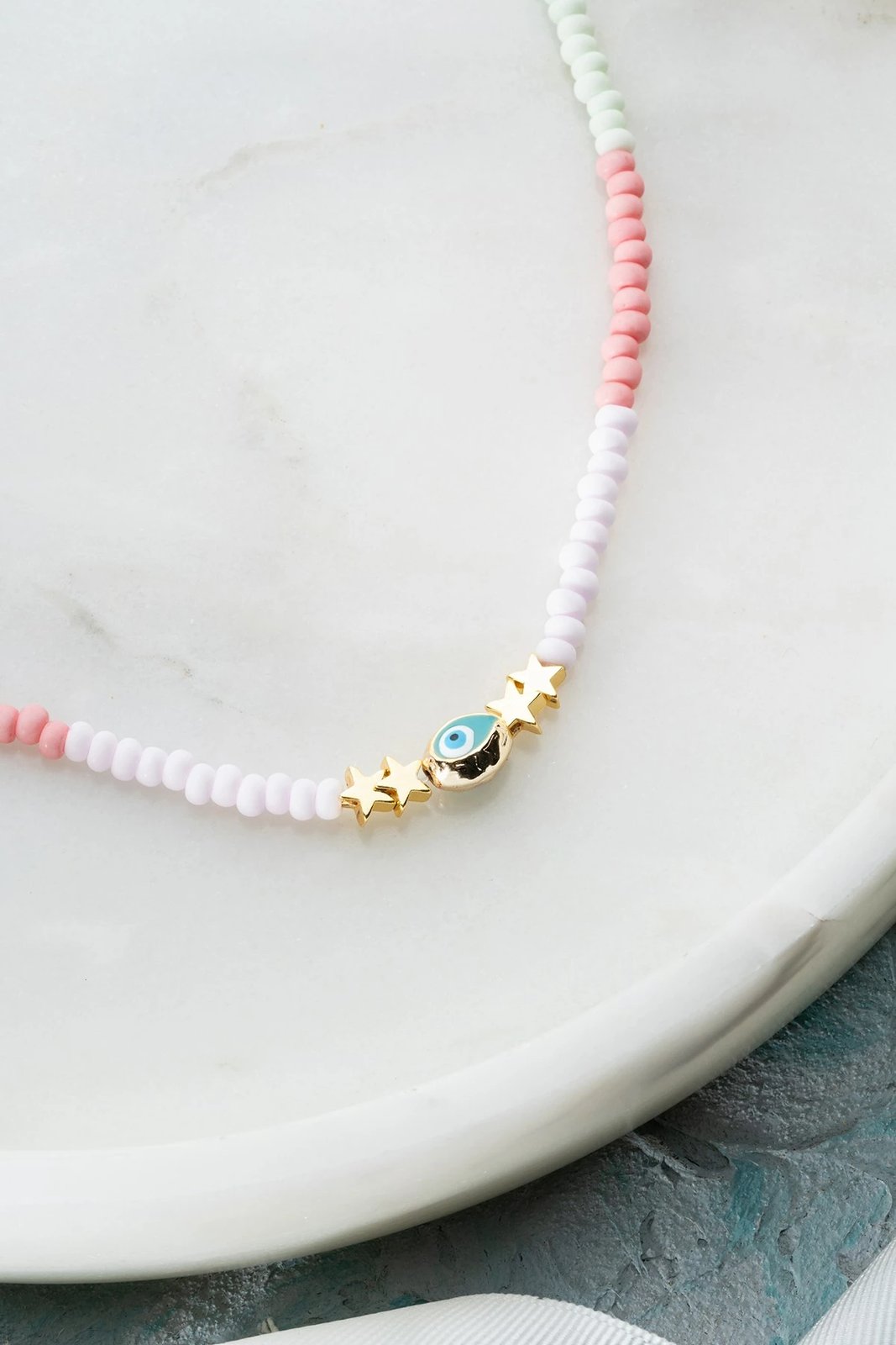 Varëse qafe shumëngjyrëshe Jumeon, KL-0880