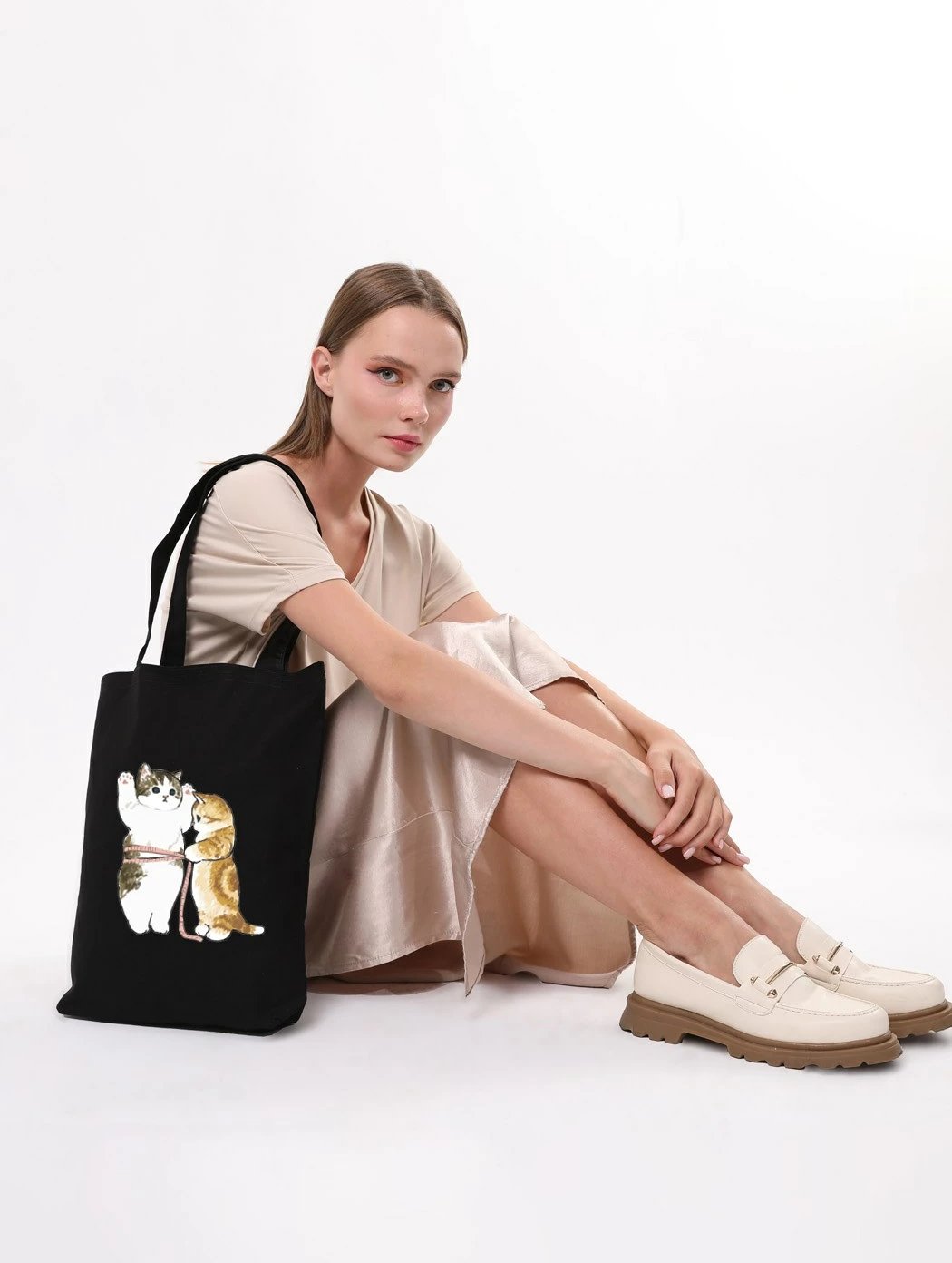 Qese tote Zoozie Bags, e zezë, 35x40x8cm, me mace