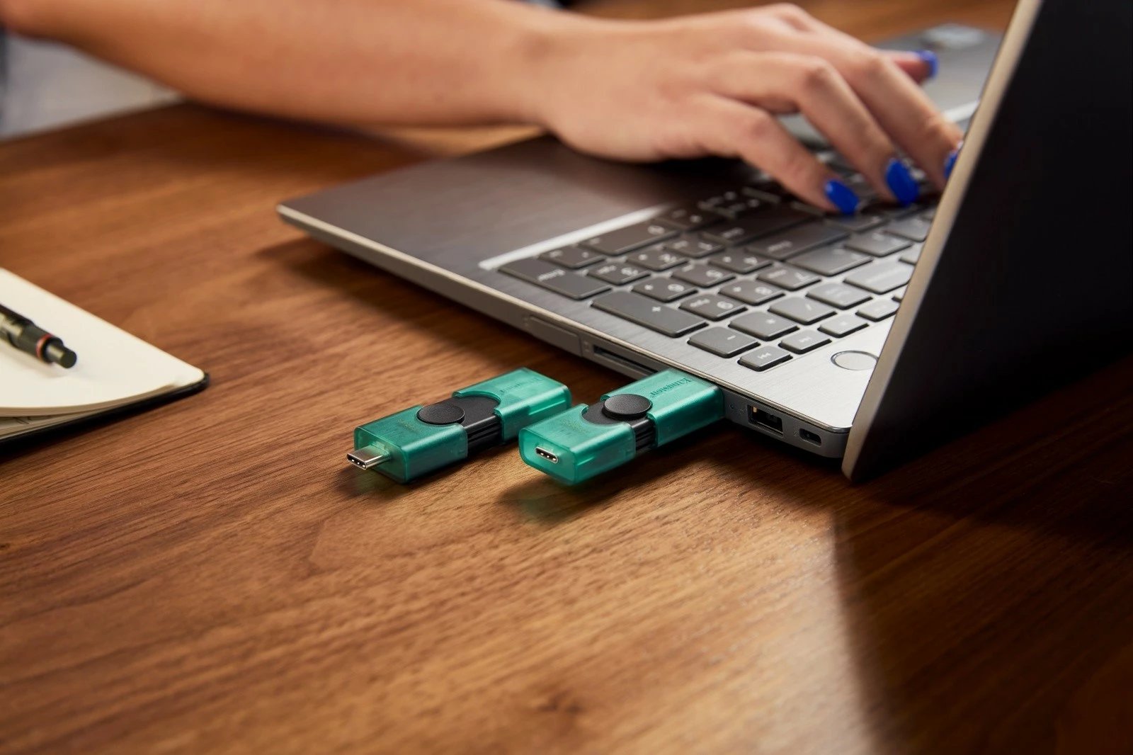 Pendrive Kingston Data Traveler DuoG2 256GB, USB-A/USB-C, Gjelbër