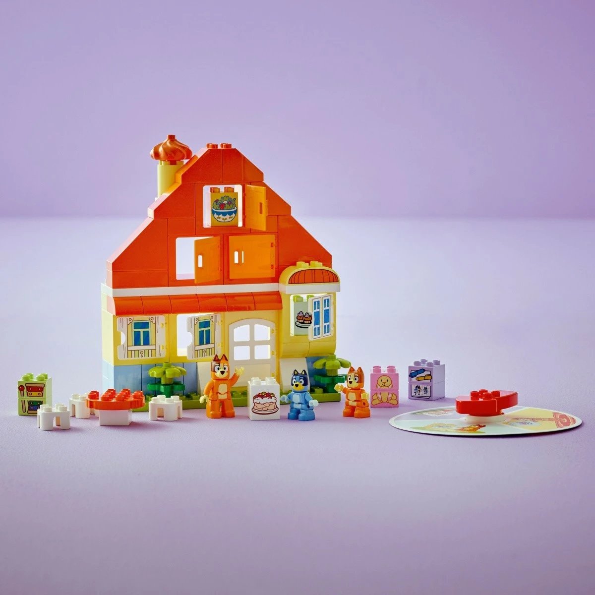 Set ndërtimi LEGO DUPLO Bluey Family House me lojë memorieje, 83 pjesë