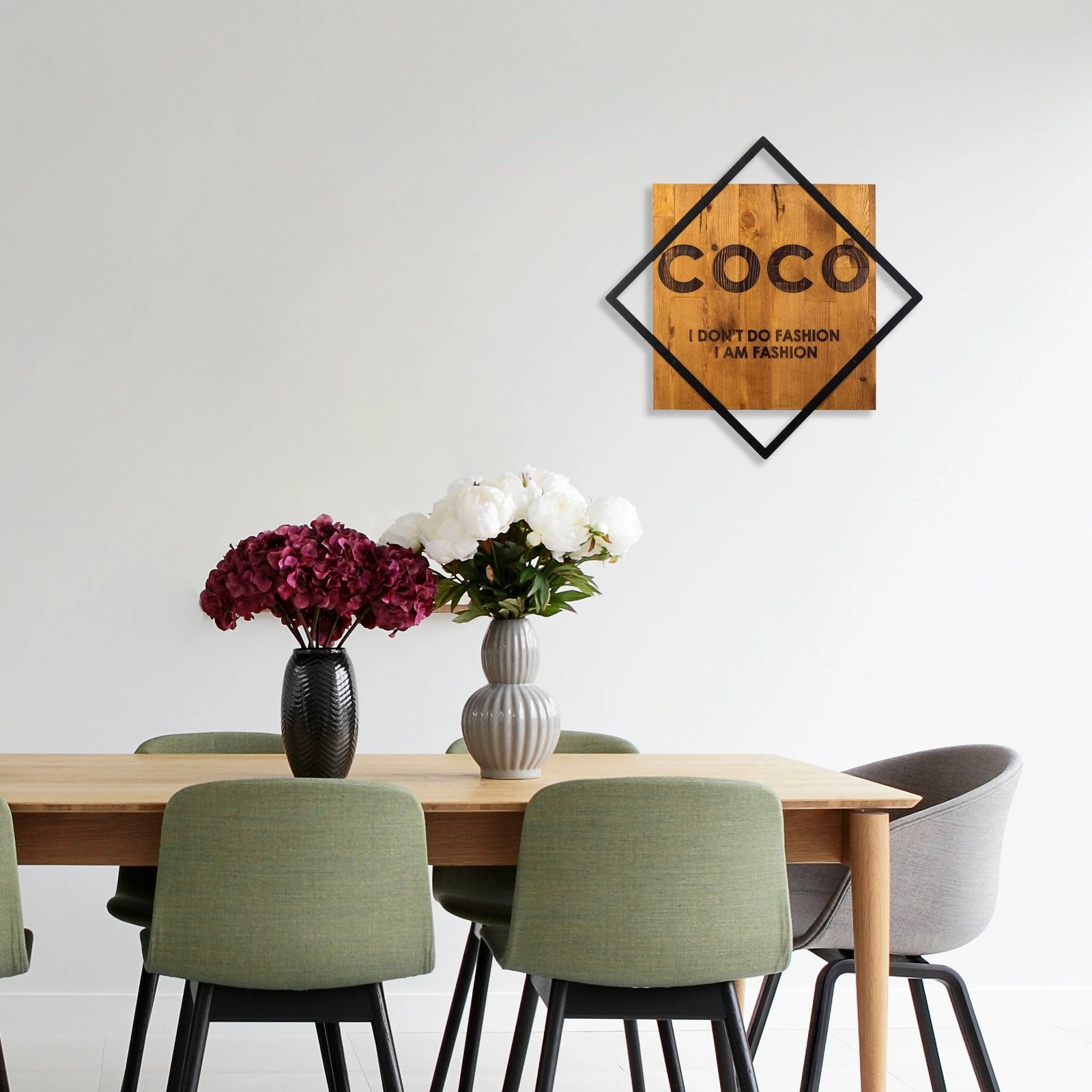 Aksesor dekorativ për mur, dru dhe metal, Wallity, ngjyrë arre dhe e zezë, 54x54cm