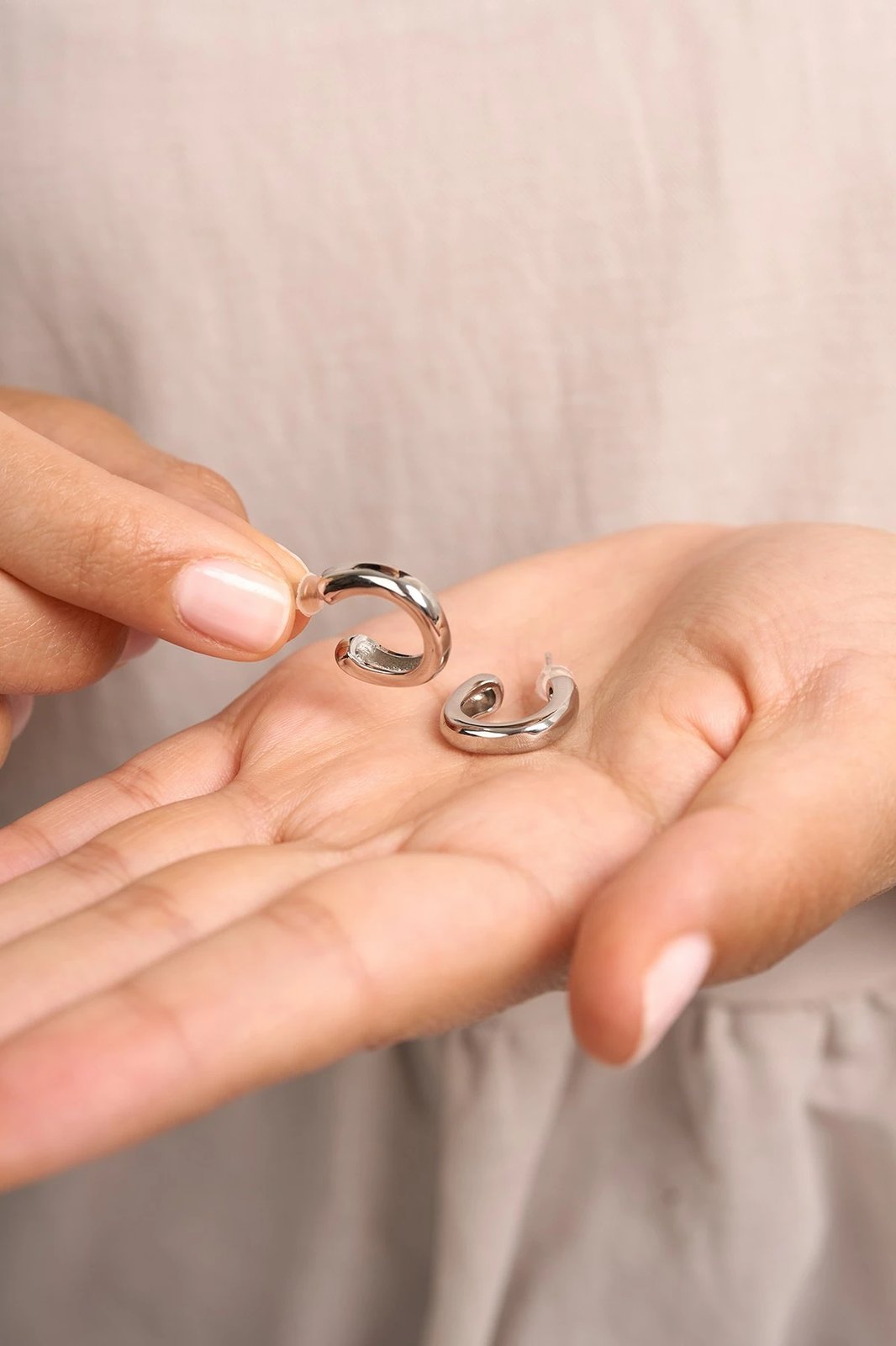 Vathë metalik ngjyrë argjendi Elika, ELKGC68355