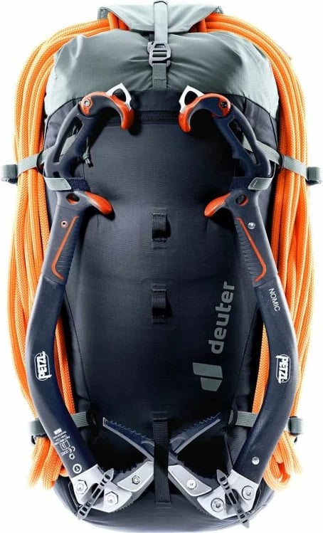 Çantë shpine Deuter, për meshkuj dhe femra, e zezë Çantë shpine Deuter, për meshkuj dhe femra, e zezë