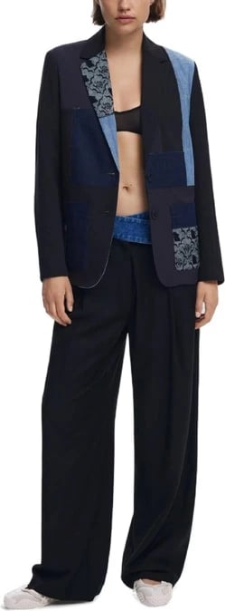 Jakne femra Desigual, e zezë