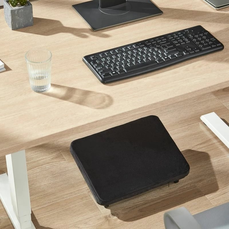 Mbështetëse këmbësh Maclean, e zezë