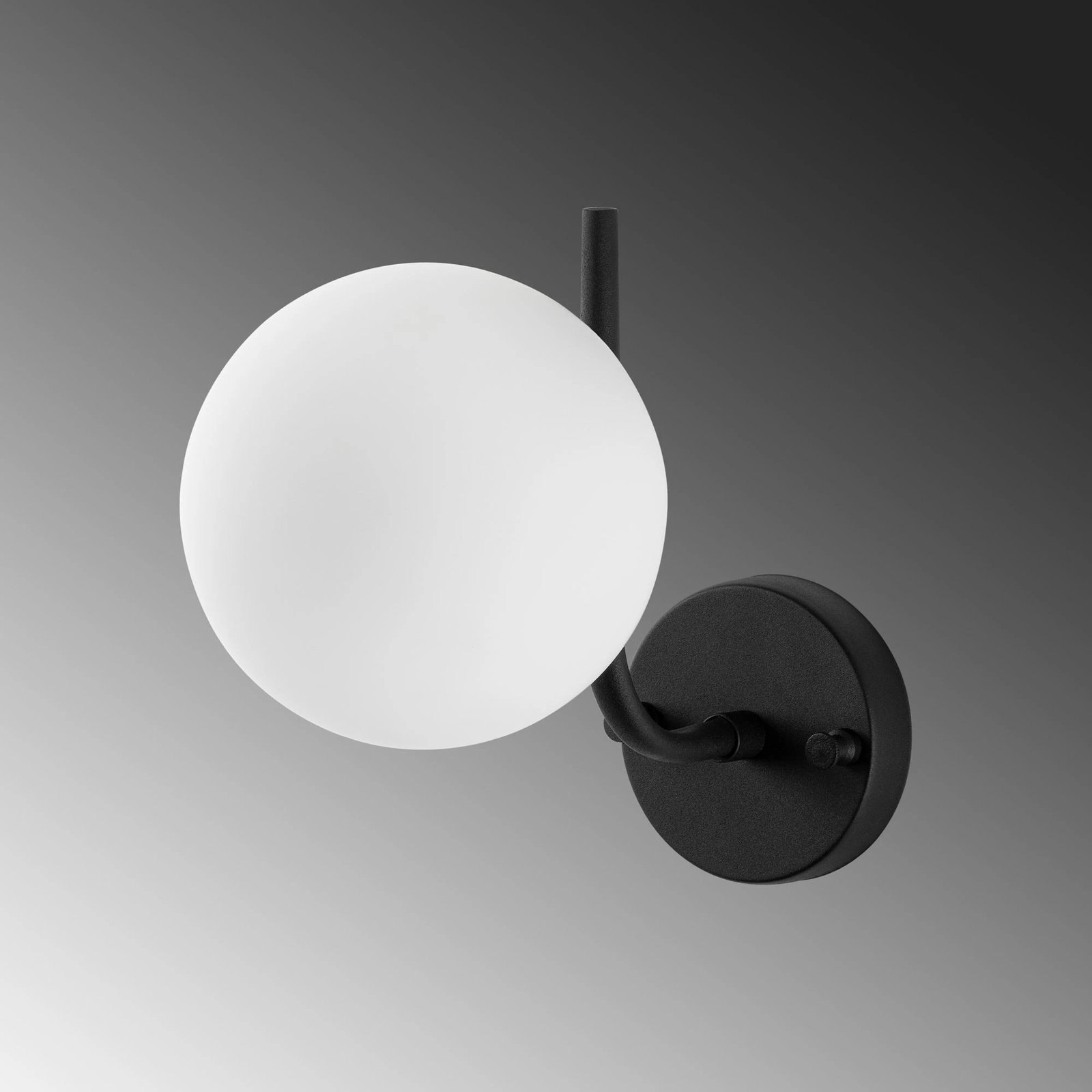 Llambë muri Opviq, Antler - 15016, metal e zi, kapak qelqi, 15x29x23cm Llambë muri Opviq, Antler - 15016, metal e zi, kapak qelqi, 15x29x23cm