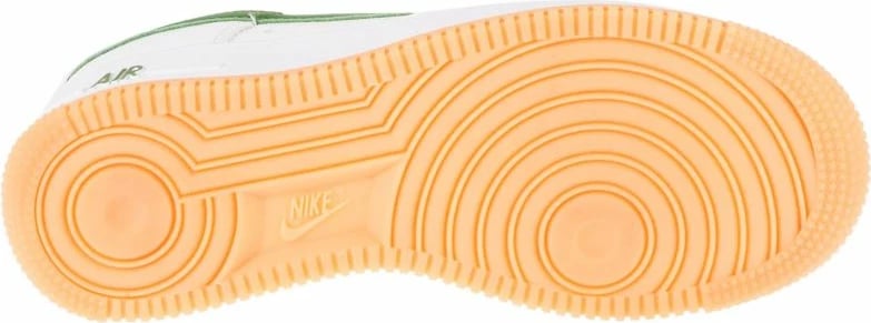 Atlete Nike, të bardha