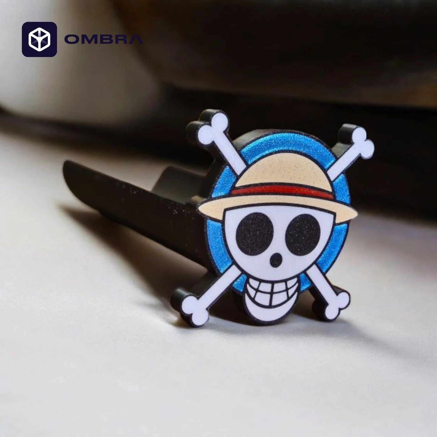 Dekor si mbajtëse për snacks, në stil të dizajnit "One Piece", e zezë