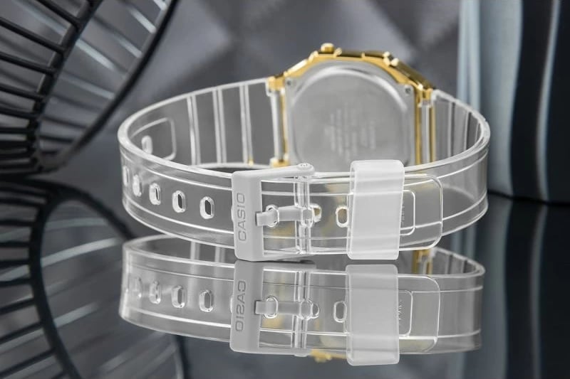 Orë dore digjitale për femra CASIO, e artë