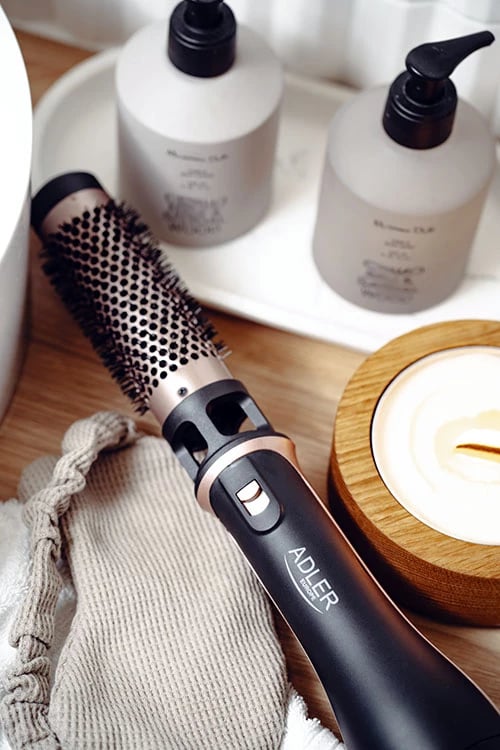 Stilues flokësh 2‑në‑1, Adler AD 2026, 1200W, 2 temperatura, goditje e ftohtë, 2 koka rrotulluese (21mm, 38mm), kabllo 1.8m, prizë C, e zezë/rozë e artë