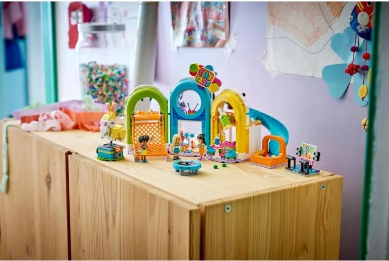 Lodra ndërtimi Lego për fëmijë Friends Indoor Playground