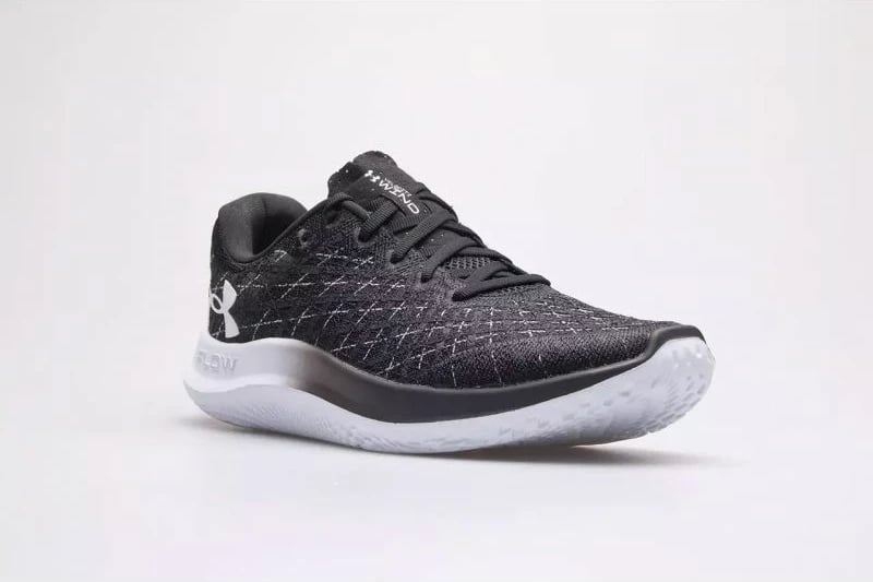Atlete për meshkuj Under Armour, të zezë