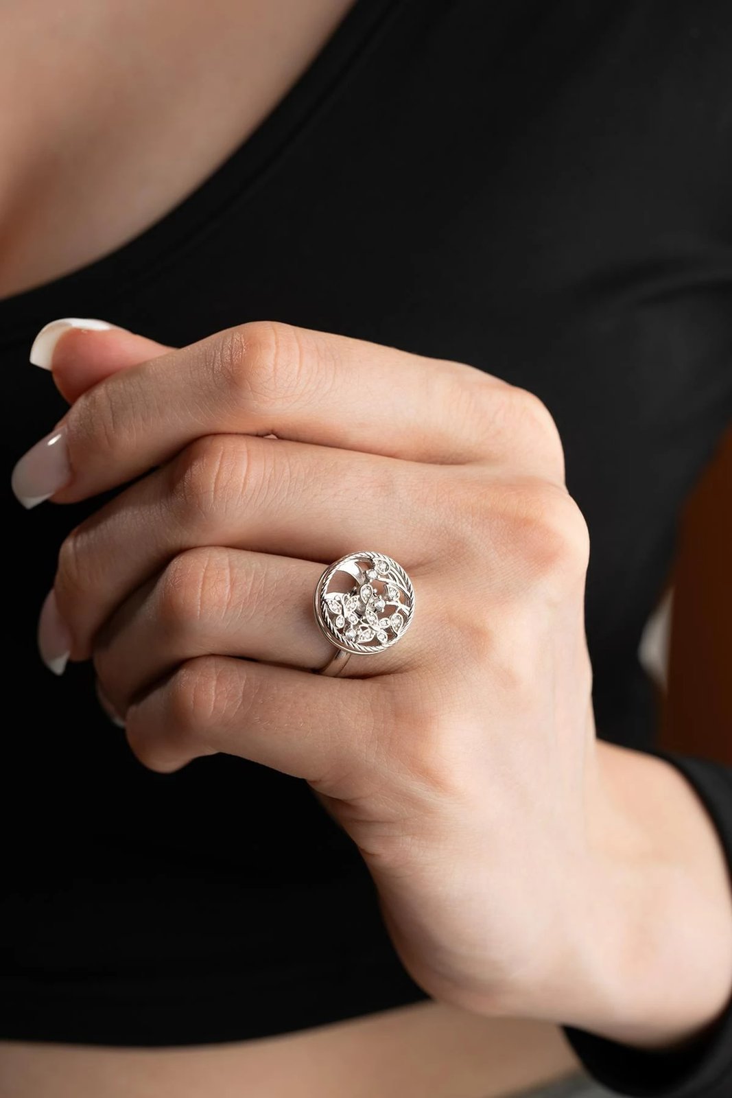 Unazë argjendi, Jumeon, NRZ999251