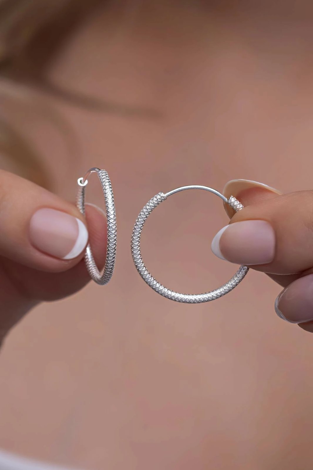 Vathë argjendi rreth, Jumeon, NRZ999167