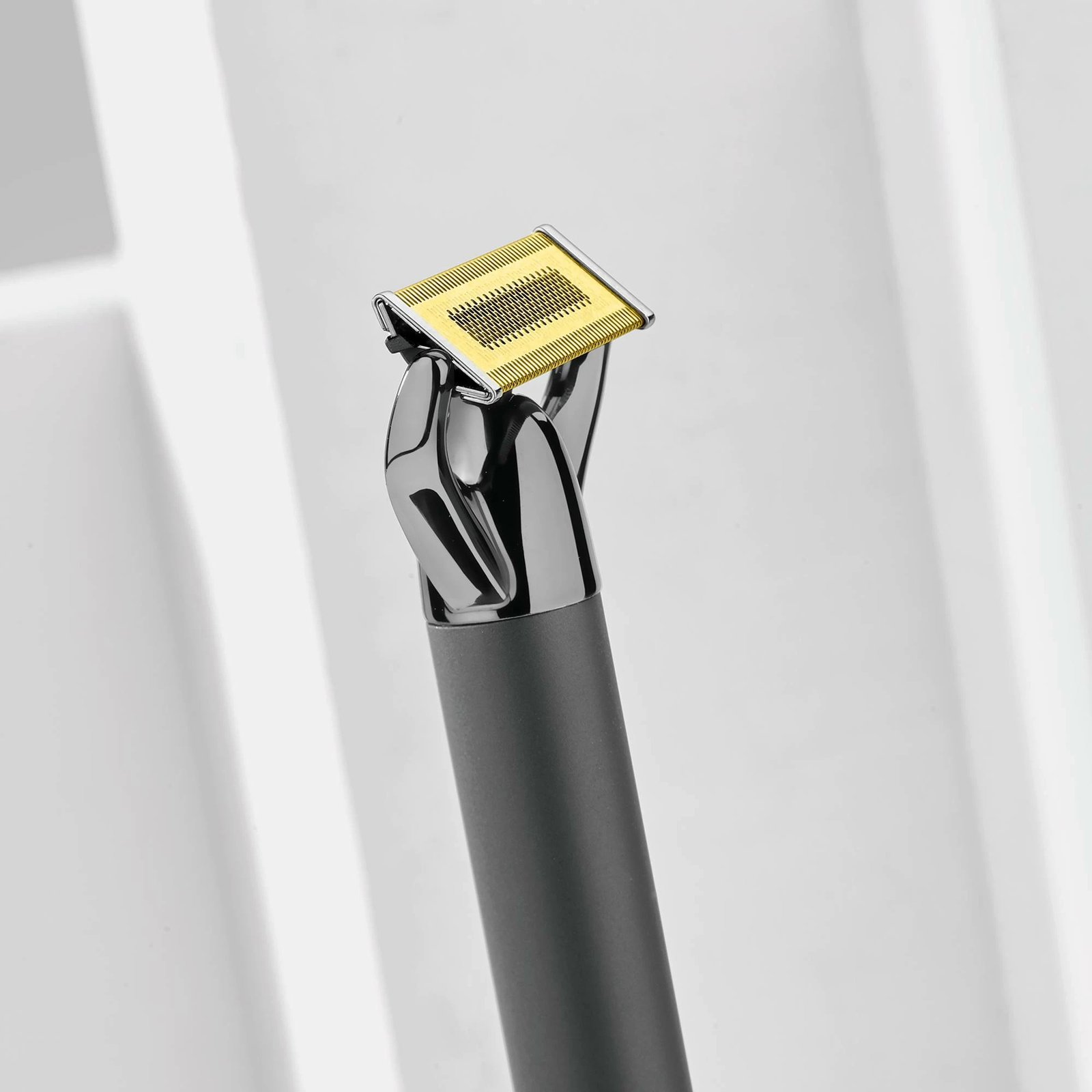 Makinë rroje BaByliss X-Blade OT991E Super-X Metal Series, pa tel litium-jon, teh çelik japonez 0.2–5 mm, 4 krehra, IPX7, Black Chrome