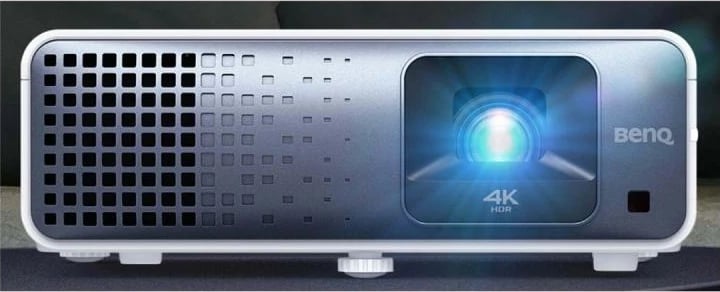 Projektor BenQ TK710 4K HDR Laser, DLP, 3200 ANSI lm, HDMI 2.0b me eARC, 1.3x zoom, i zi