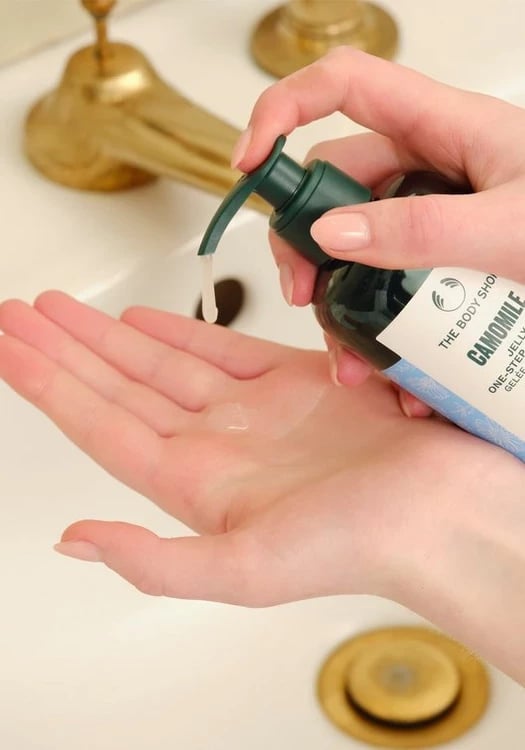 Xhel Pastrues i Shpejtë për Make Up me Kamomil 245 ML
