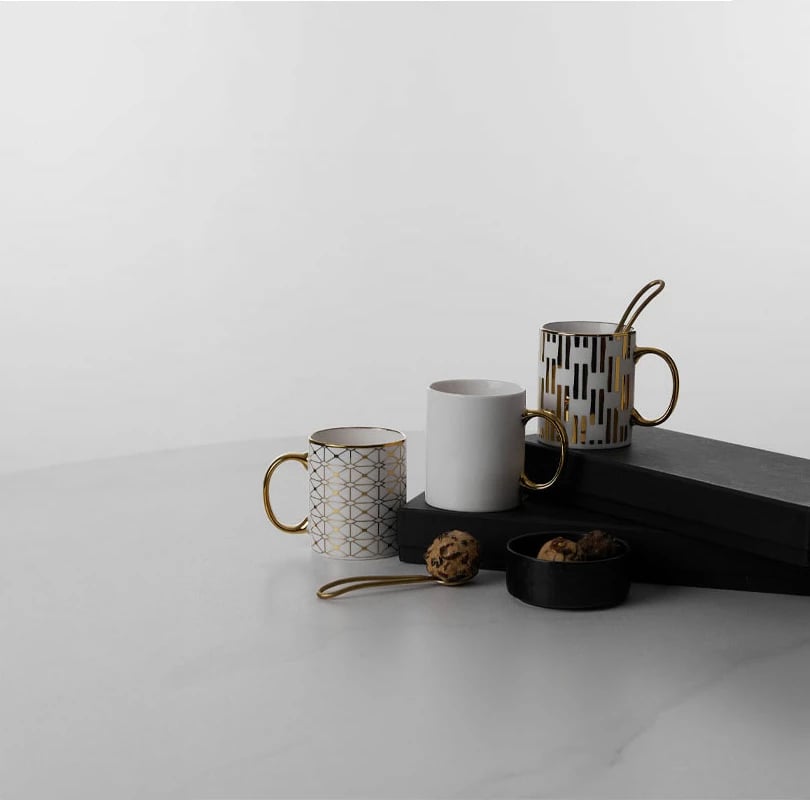 Filxhan Goldie, porcelan New Bone China, i bardhë me të artë, 8x8x11cm Filxhan Goldie, porcelan New Bone China, i bardhë me të artë, 8x8x11cm