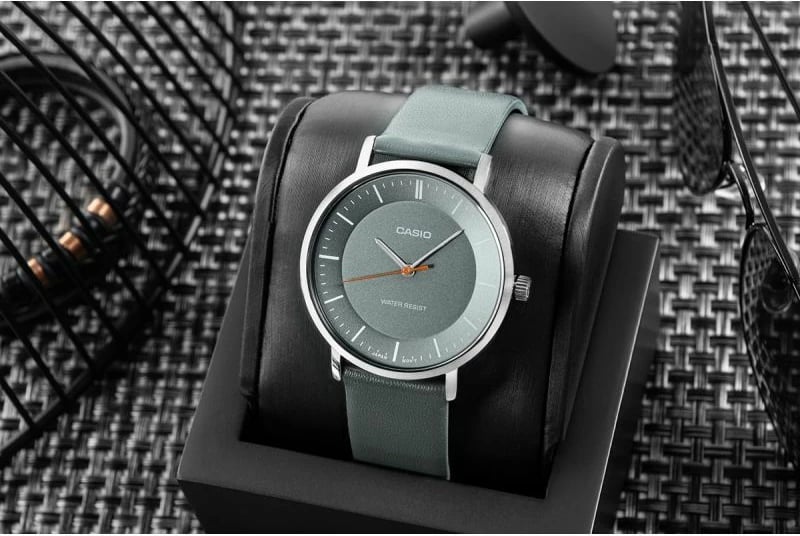 Orë dore për meshkuj CASIO, gri-blu