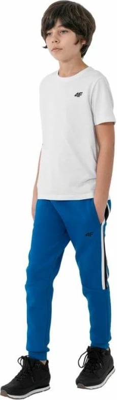 Maicë për djem 4F, e bardhë