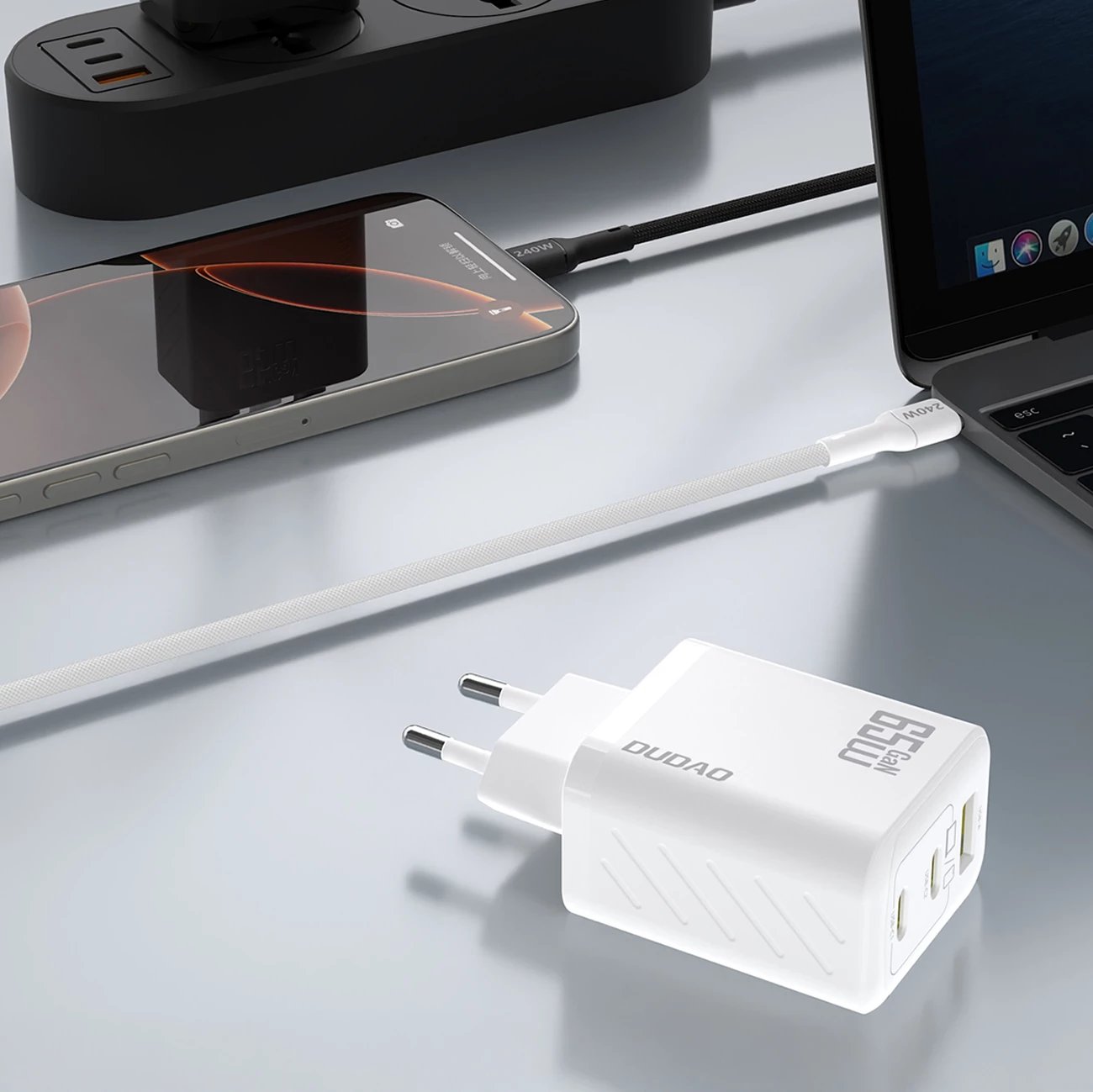 Karikues muri Dudao A29, 65W, GaN, 2x USB-C + 1x USB-A, i bardhë