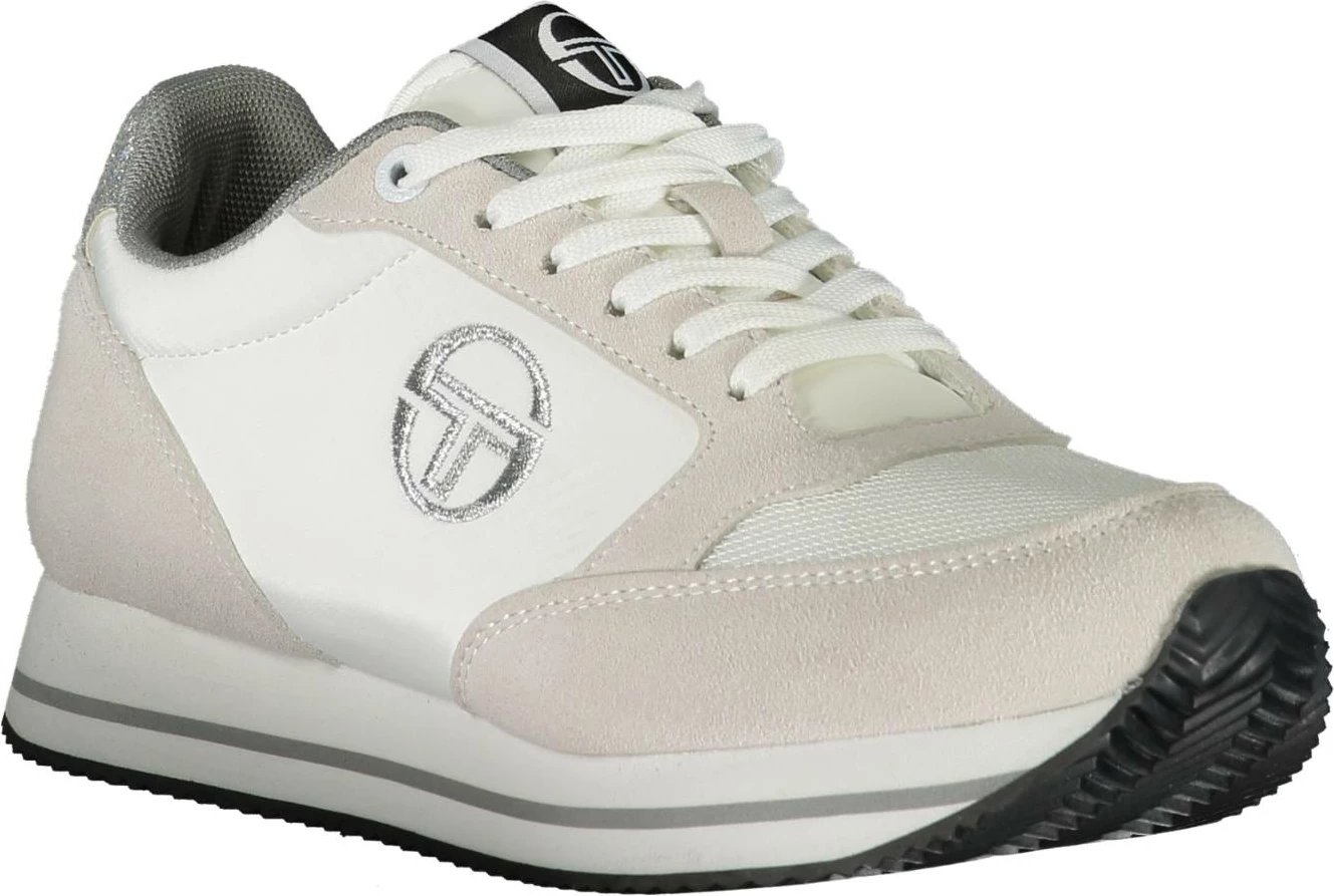 Atlete për femra Sergio Tacchini, të bardha