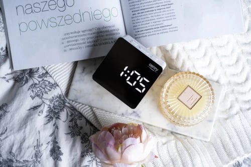 Zgjuese, Adler, CR 1150, ekran LED, temperaturë ambienti, USB + 3xAAA, e bardhë