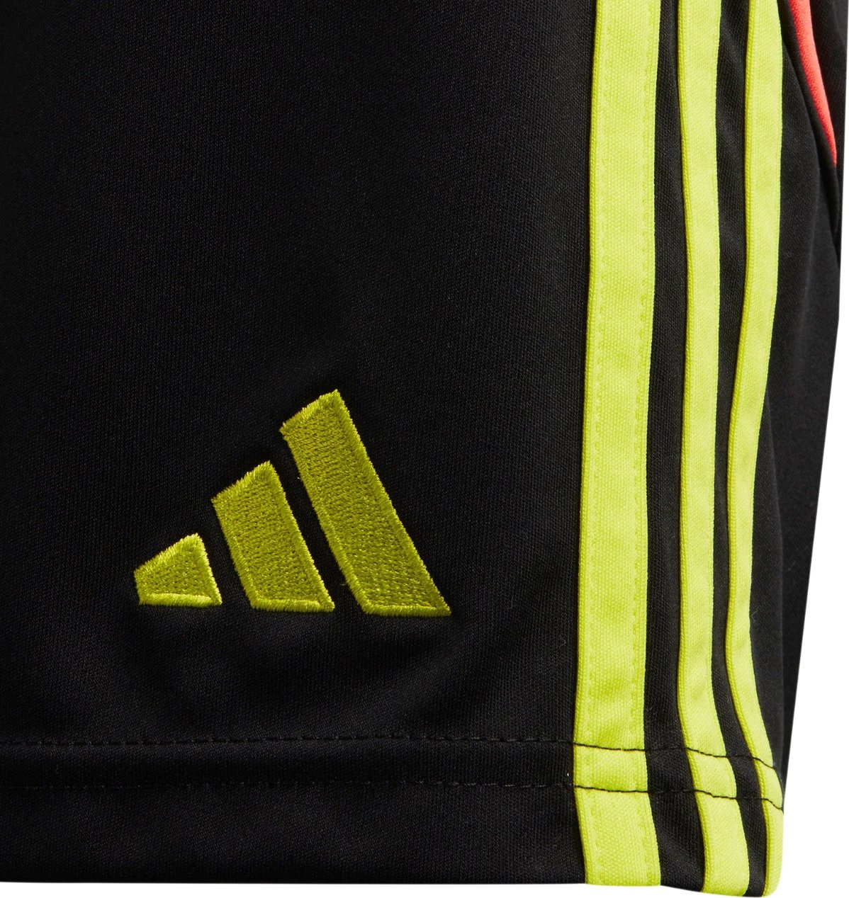 Shorce për fëmijë adidas, të zeza Shorce për fëmijë adidas, të zeza