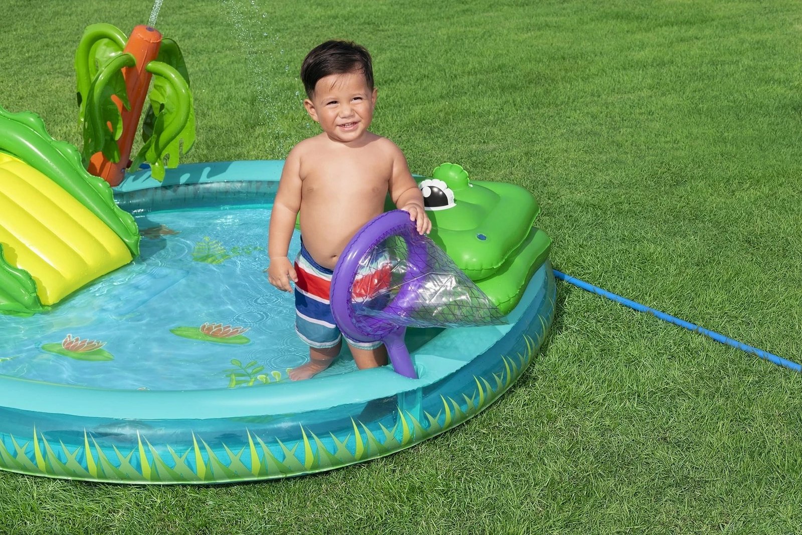 Qendër loje uji e fryrë për fëmijë Bestway Crocodile Cove, 2.24m x 1.81m x 72cm, shumëngjyrëshe Qendër loje uji e fryrë për fëmijë Bestway Crocodile Cove, 2.24m x 1.81m x 72cm, shumëngjyrëshe