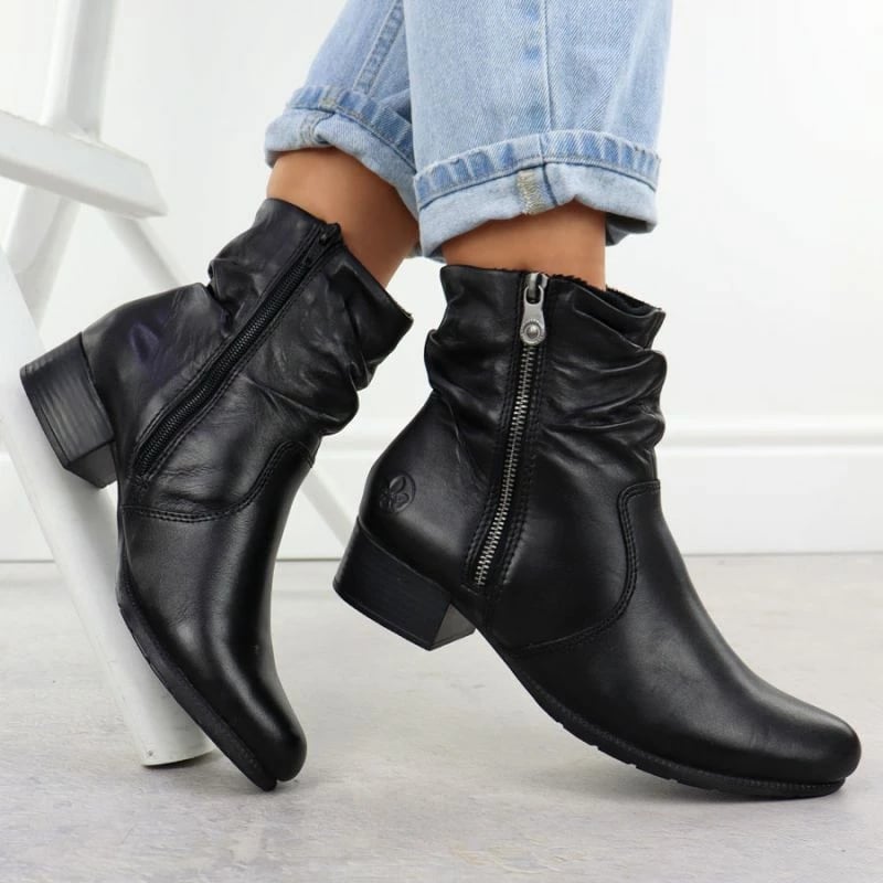 Çizme me take Rieker për femra, të zeza