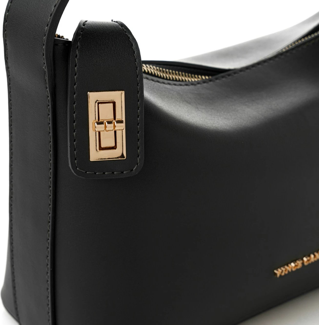 Çantë shpine Novara, e zezë, Vince Camuto Çantë shpine Novara, e zezë, Vince Camuto
