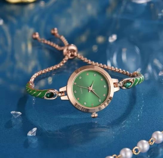 Orë dore për femra ODFK28, elegante me fushë të gjelbër