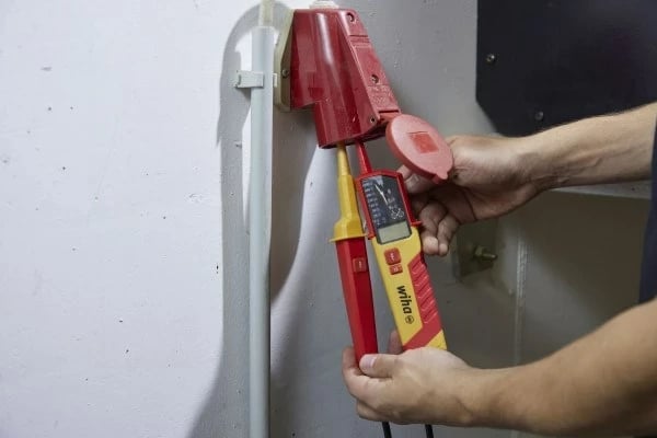 Drejtpërdrejtues tensioni Wiha 45217, LCD, i kuq dhe i verdhë
