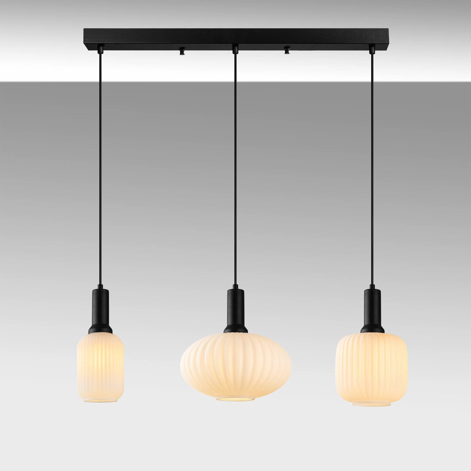 Llambë tavani Opviq, Asker - 15197, metal e xham, ngjyrë e zezë