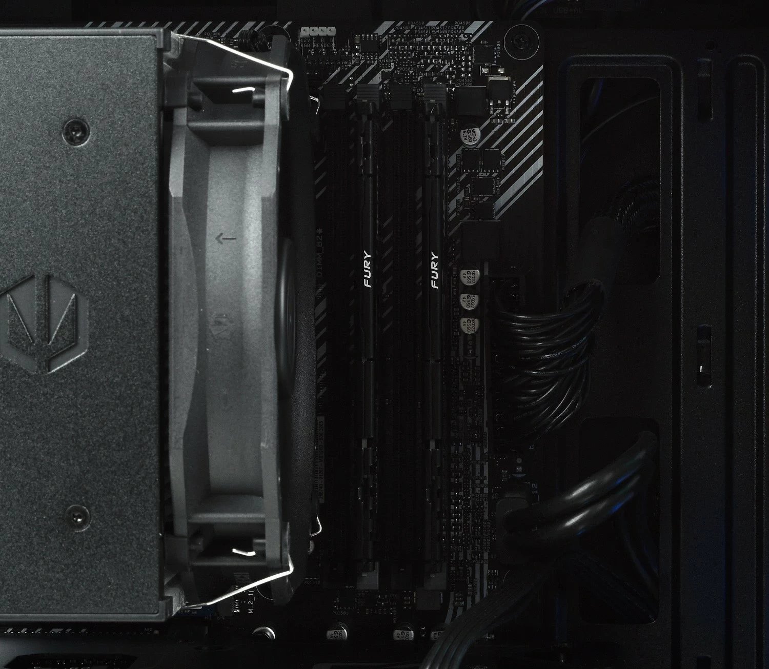 Kompjuter Komputronik Ultimate R750 Ryzen 7 RTX 4070 32GB 1TB W11H zi