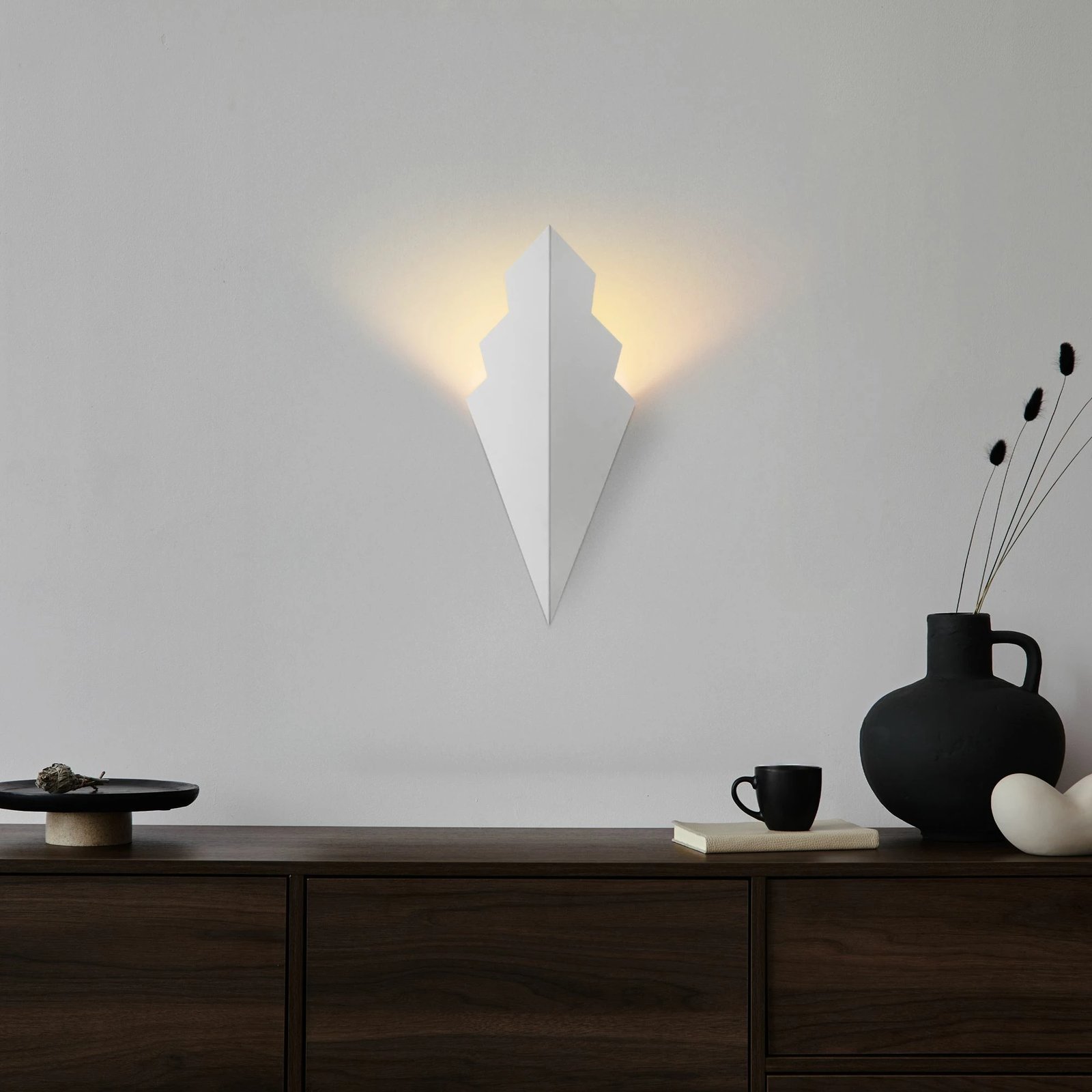 Llambë muri Opviq, Arrow - 15173, e bardhë