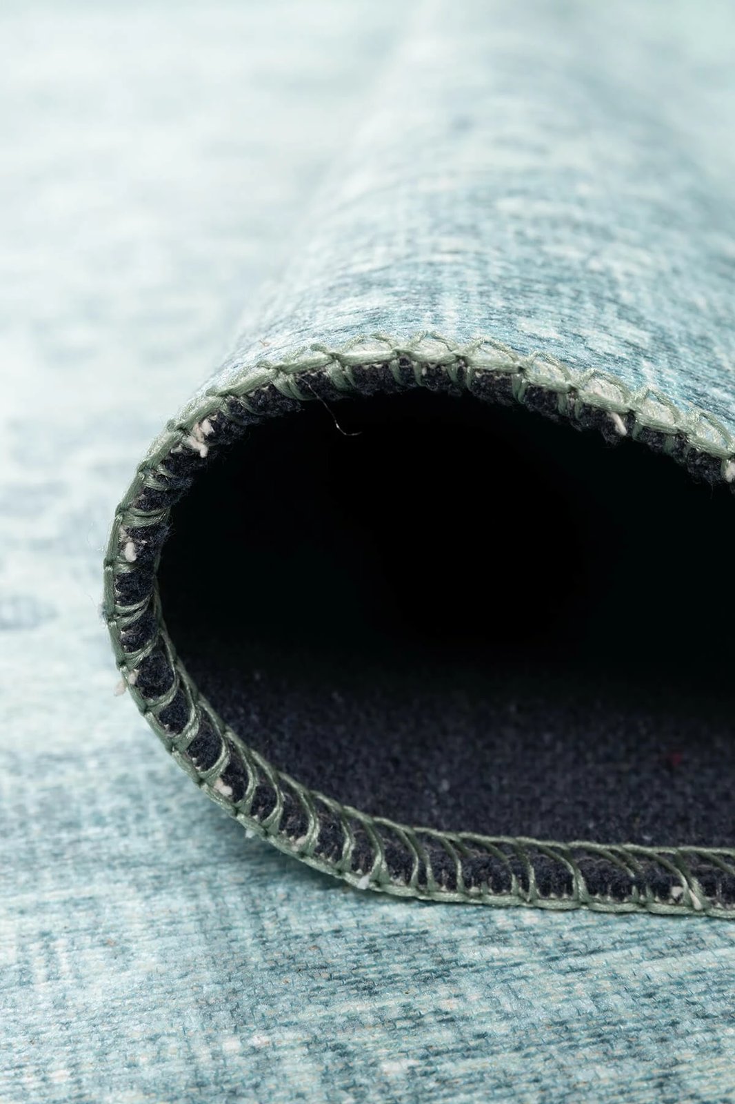 Qilim Conceptum Hypnose, Folk Chenille, ngjyrë akull kaltër, 210x310cm