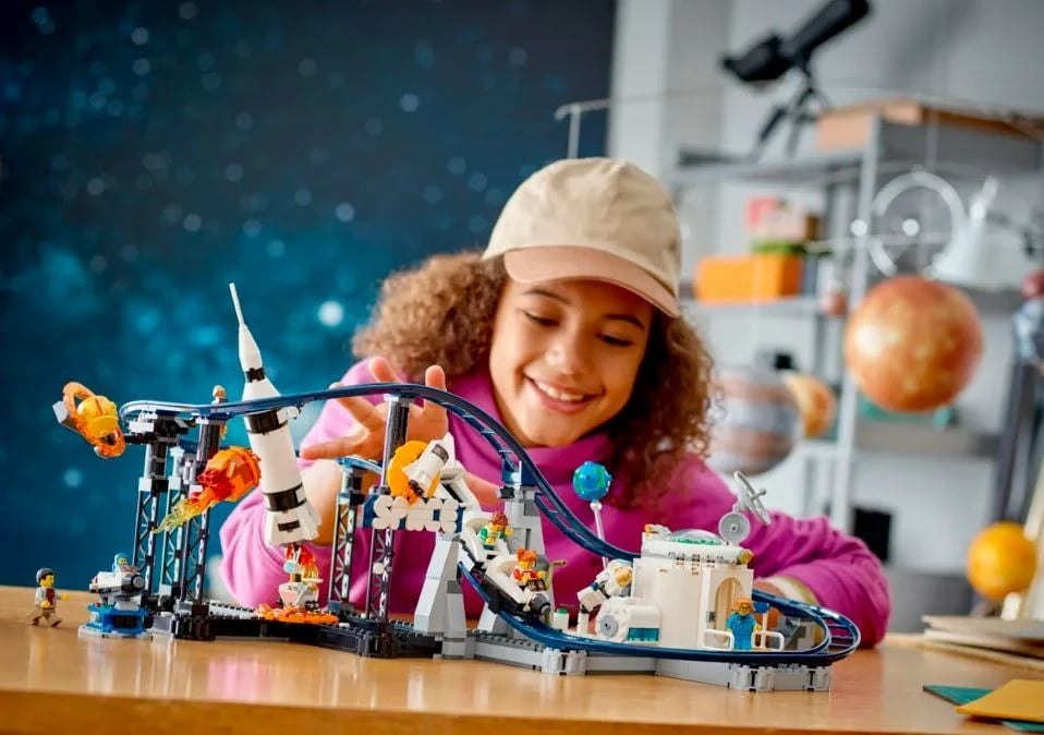 Set lodrash LEGO Creator 31142 Cosmic Roller Coaster, 874 pjesë, plastikë, për fëmijë 9+